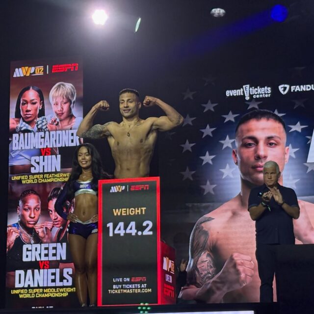 ⚖️VARGAS-JALOMO WEIGH-IN⚖️

ALEX VARGAS - 144.2 lbs
RANI JALOMO - 141.8 lbs

⭐️🥊 Tune in tomorrow April 17 as Joe DeGuardia presents a match at Madison Square  Garden (Infosys Theater) between two undefeated fighters, as Alex Vargas (14-0, 5 KOs) takes on Rani Jalomo (7-0-1, 4 KOs) in a special Star Boxing bout on the MVP Women’s Baumgardner-Shin card!

📺 LIVE on ESPN+ 
🎟️ Tickets on sale now: ticketmaster.com/event/3B00645BB1DF673A?did=starboxing

#starboxing #mostvaluablepromotions #MVPW02 #BaumgardnerShin #boxing