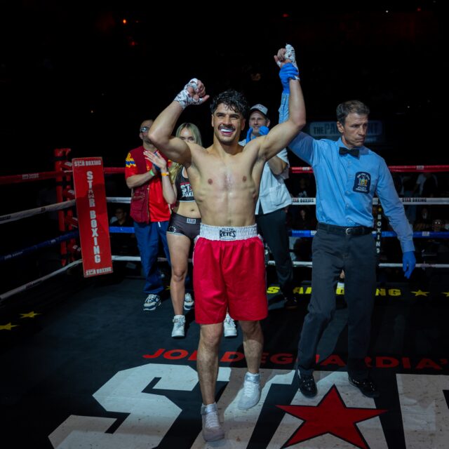⭐️🥊 A successful pro debut for Yousaf ZaiZai!

The Danbury, CT middleweight earned an impressive stoppage victory over Elijah Grant after a competitive first two rounds. The bout was halted before Round 3 following a ringside physician’s examination, giving Zaizai his first professional win.

Zaizai improves to 1-0 (1 KO). 🚀🔥
#StarBoxing #RockinFights54 #boxing #LongIslandBoxing #YousafZaizai
