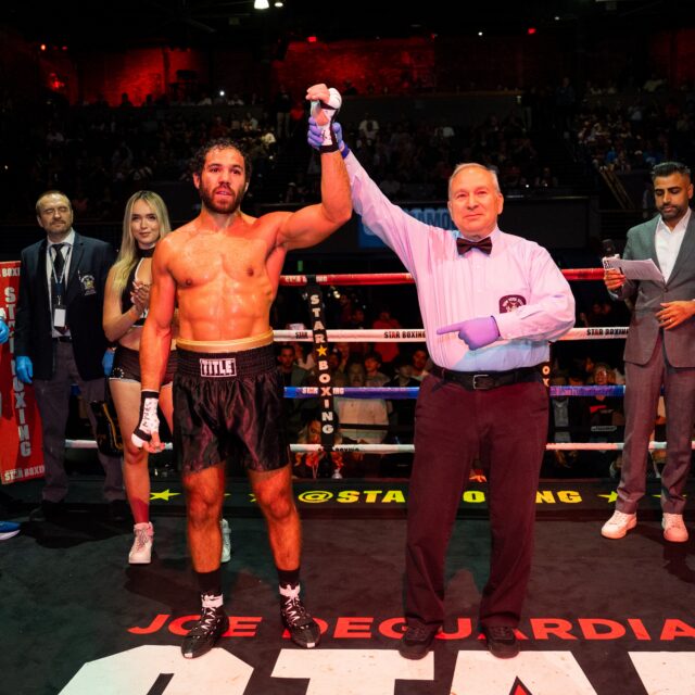 ⭐️🥊 Alexander Garcia shines in his long-awaited professional debut!

The Huntington native battled through an action-packed war with Pawel Zawistowski, scored a flash knockdown in Round 2, and earned a hard-fought decision victory in front of a sold-out crowd.

Garcia starts his pro career 1-0. 👏🔥

#StarBoxing #RockinFights54 #boxing #LongIslandboxing #AlexanderGarcia